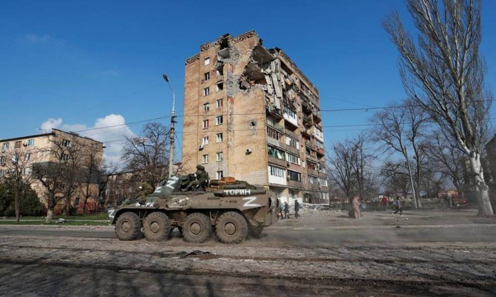 Russia sets 0300 GMT deadline for Ukraine troops in Mariupol to surrender.